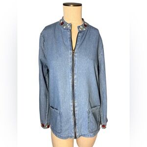 Country Store Women’s Ladybug Embroidered Lightweight Chambray Denim Jacket Sz S